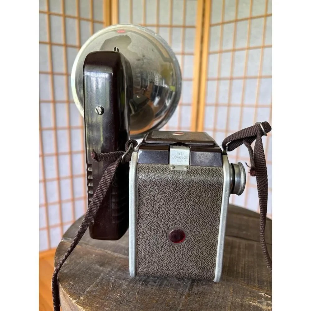 Vintage Kodak Duaflex IV Camera with Kodalite Flash Twin Lens Reflex Photo Decor